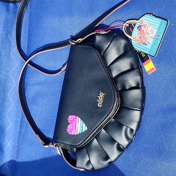 Purse - Picture 1 of 1